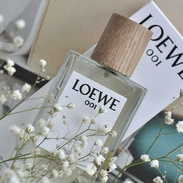 Giới thiệu về chai nước hoa Loewe 001 Woman EDT