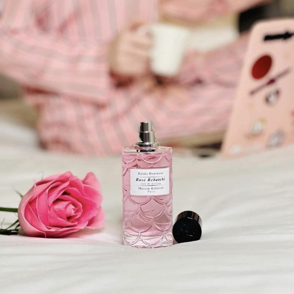 Thiết kế chai nước hoa Rose Rebatchi Thiết kế chai nước hoa Rose Rebatchi